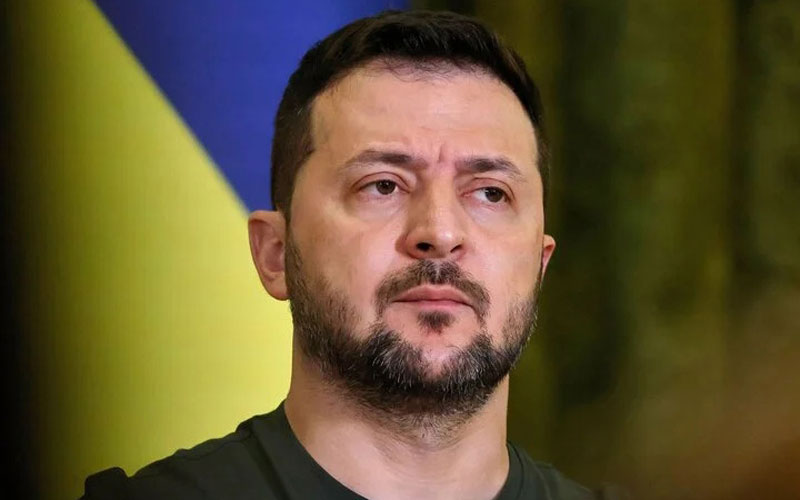 The President of Ukraine fired his closest assistant